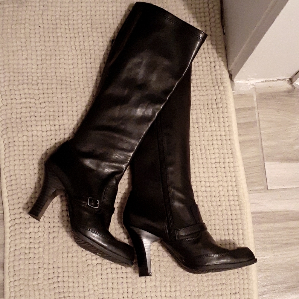 Kenneth Cole Unlisted Black Boots